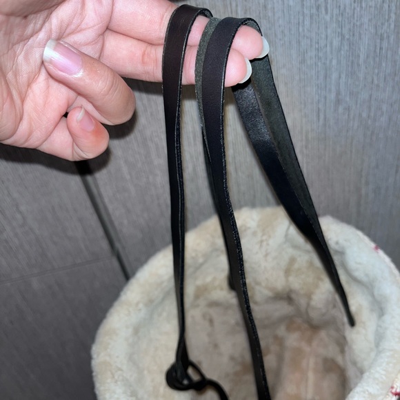 Burberry: Sherpa Fur Shearling Nova Check Reversible Tote ❤️ (rare find) - Picture 16 of 16